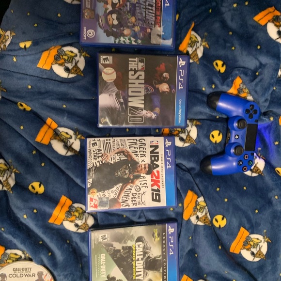 PlayStation 4 and games madden 23 included